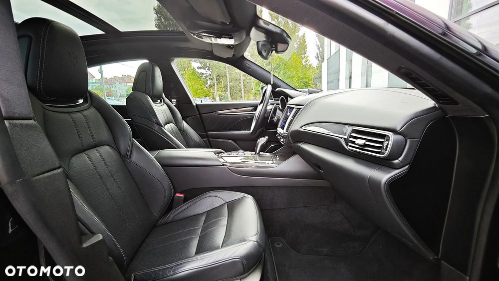 Maserati Levante - 23