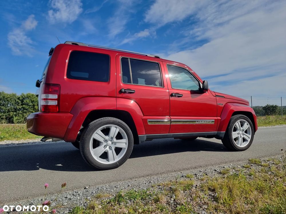 Jeep Liberty - 9