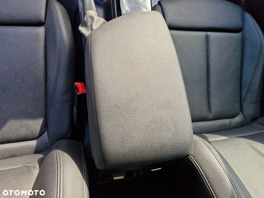 BMW Seria 2 230i GPF Sport Line sport - 28