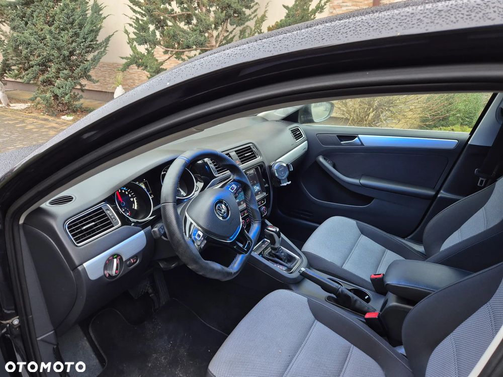 Volkswagen Jetta 1.4 DSG Highline - 6