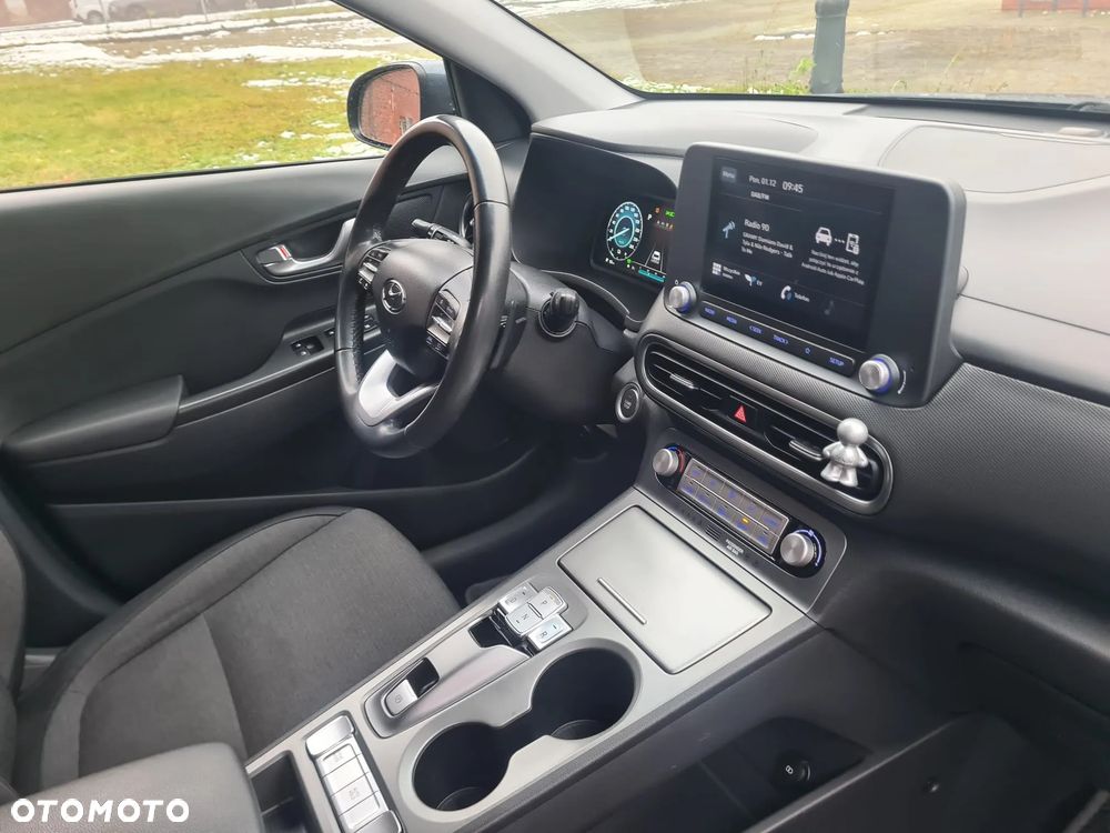 Hyundai Kona 39kWh Executive - 18