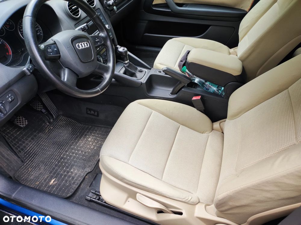Audi A3 3-drzwiowe 1.6 Attraction - 7