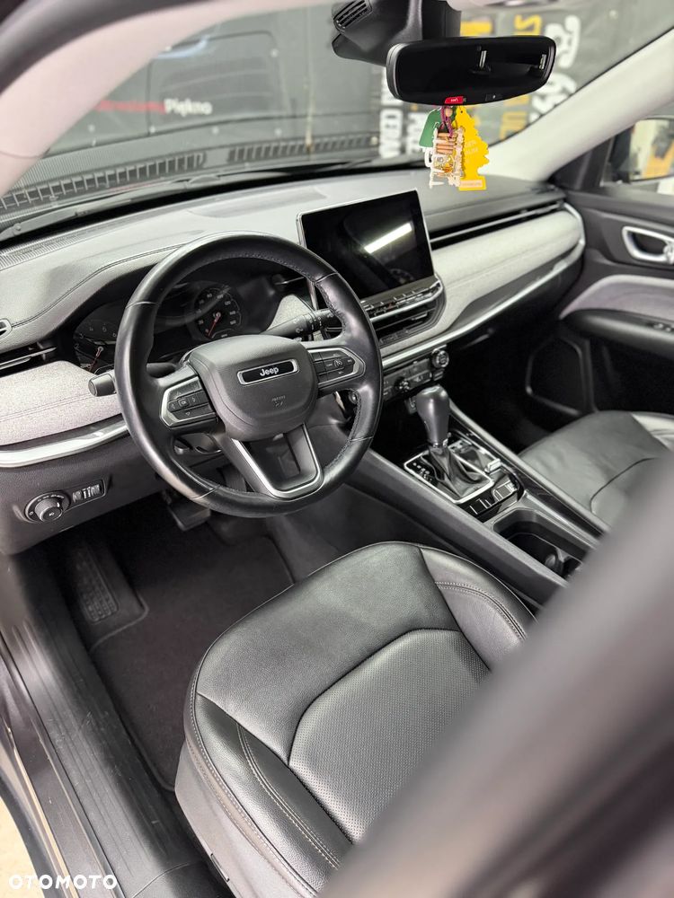 Jeep Compass - 14
