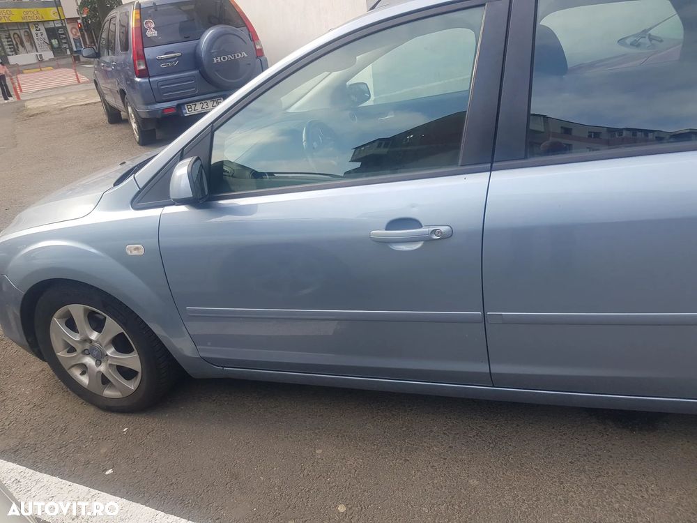 Ford Focus 1.6 Ti-VCT Titanium - 4