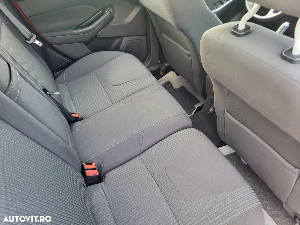 Ford Focus - 7