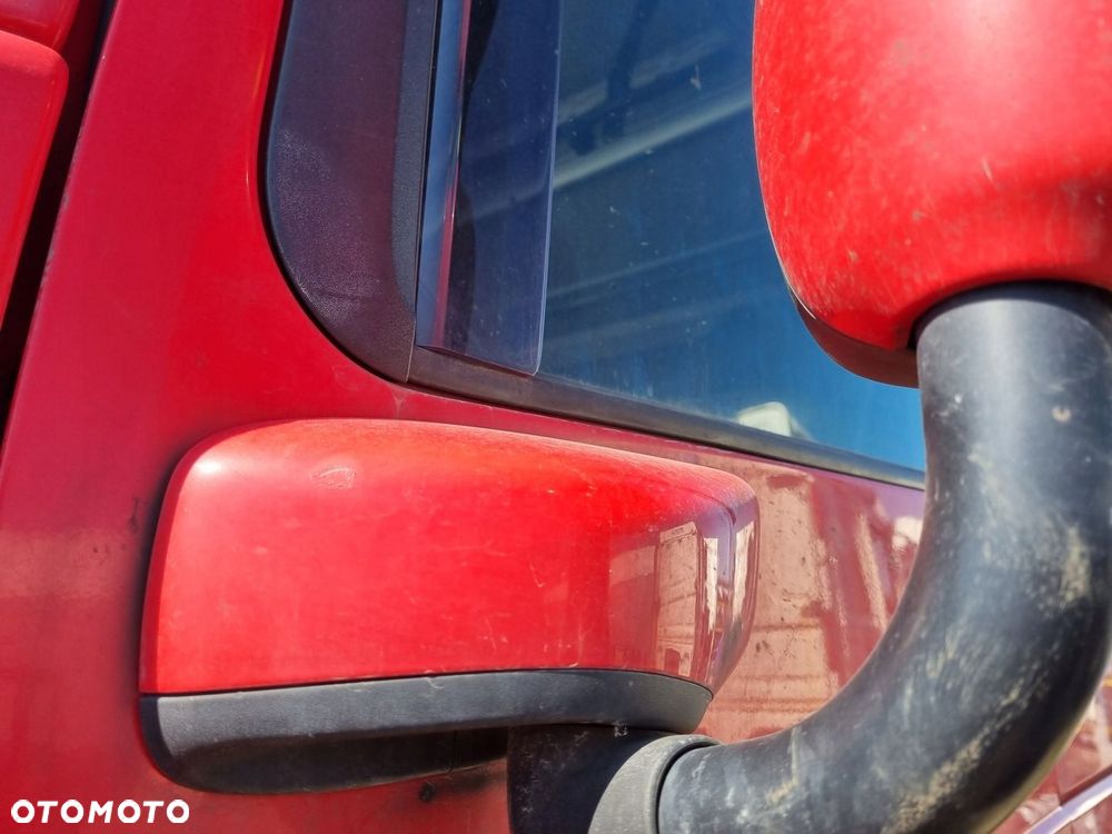 OBUDOWA OSŁONA MOCOWANIA LUSTERKA LEWA DAF XF 106 - 2