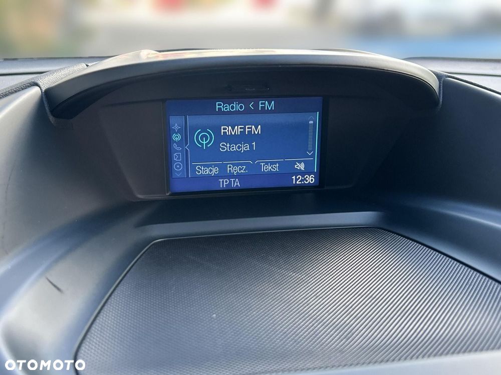 Ford Grand C-MAX - 16