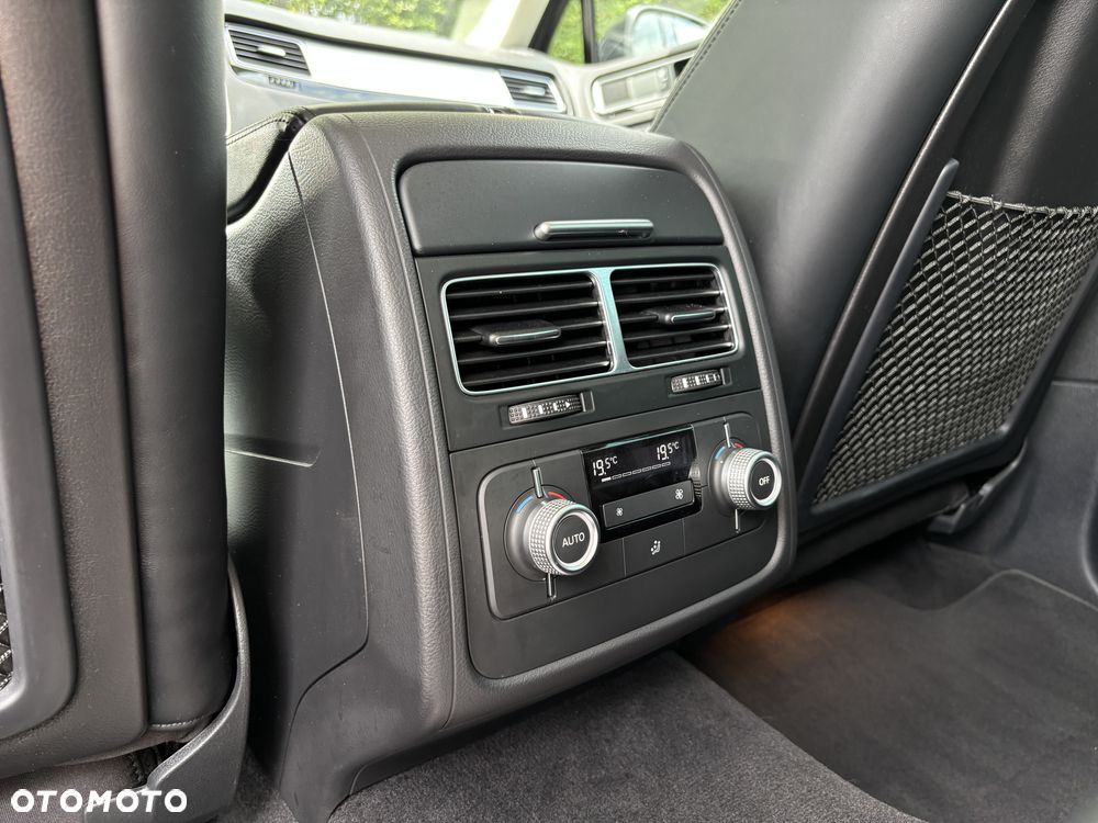 Volkswagen Touareg 3.0 V6 TDI BMT Business Line - 18