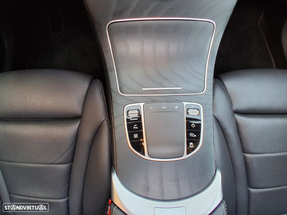 Mercedes-Benz GLC 300 e 4Matic - 30