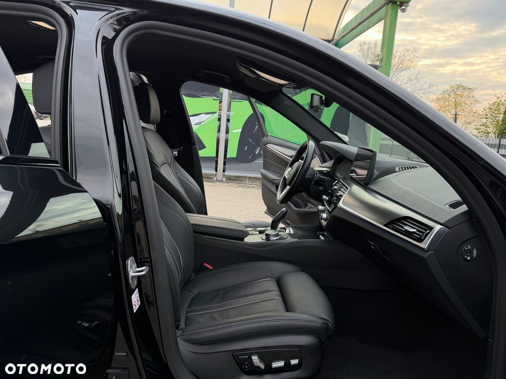 BMW Seria 5 530i M Sport Edition - 37