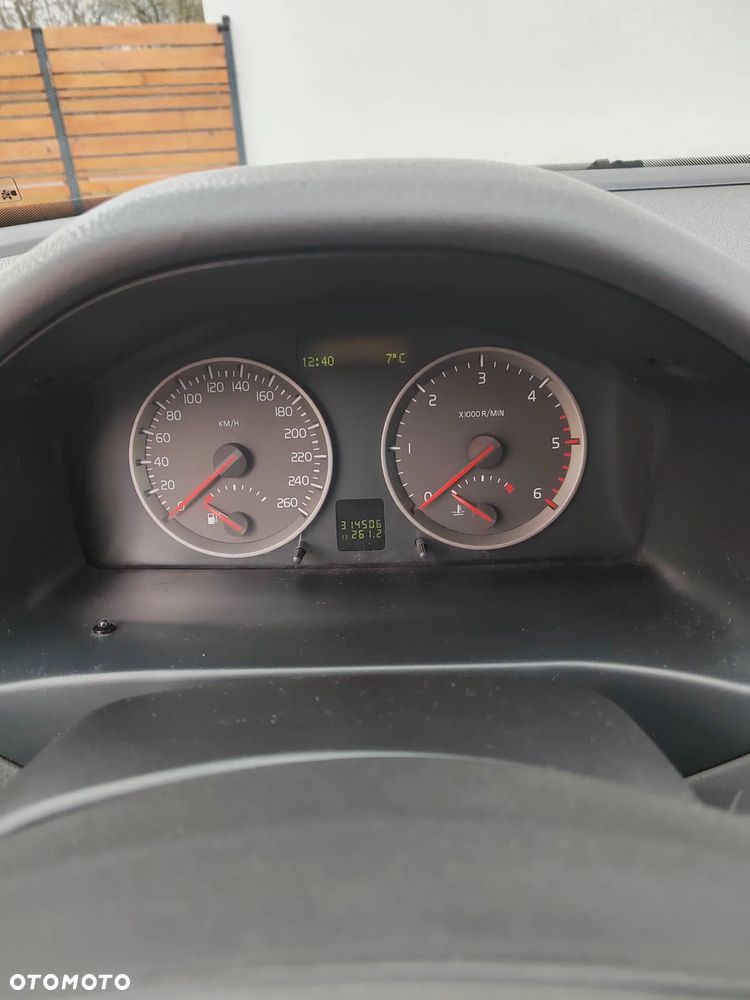 Volvo V50 2.0D DPF Momentum - 10