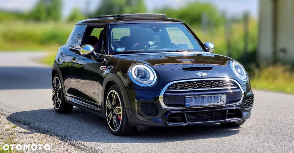 MINI John Cooper Works - 3