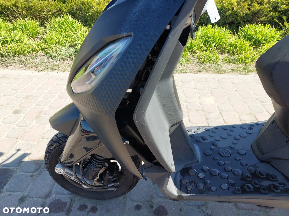 Piaggio Inny - 12