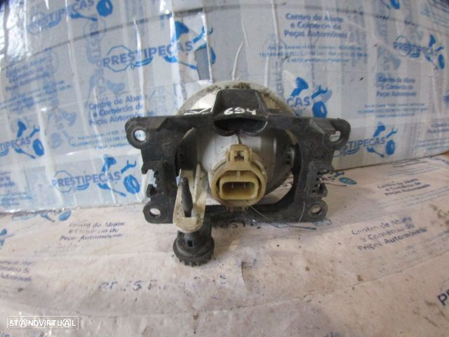 Farol Nevoeiro 11417102 CITROEN DS3 2011 1.6HDI 92CV 3P AZUL ESQ KOITO Suporte Danificado - 2