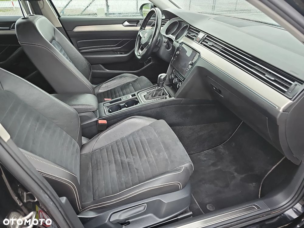 Volkswagen Passat 2.0 TDI 4Mot Elegance DSG - 20