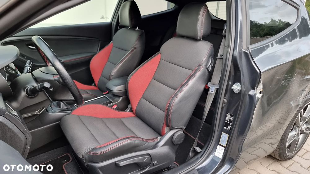 Hyundai i30 1.6 GDI Turbo Sport - 27