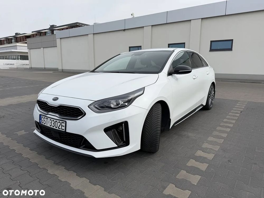 Kia ProCeed - 2