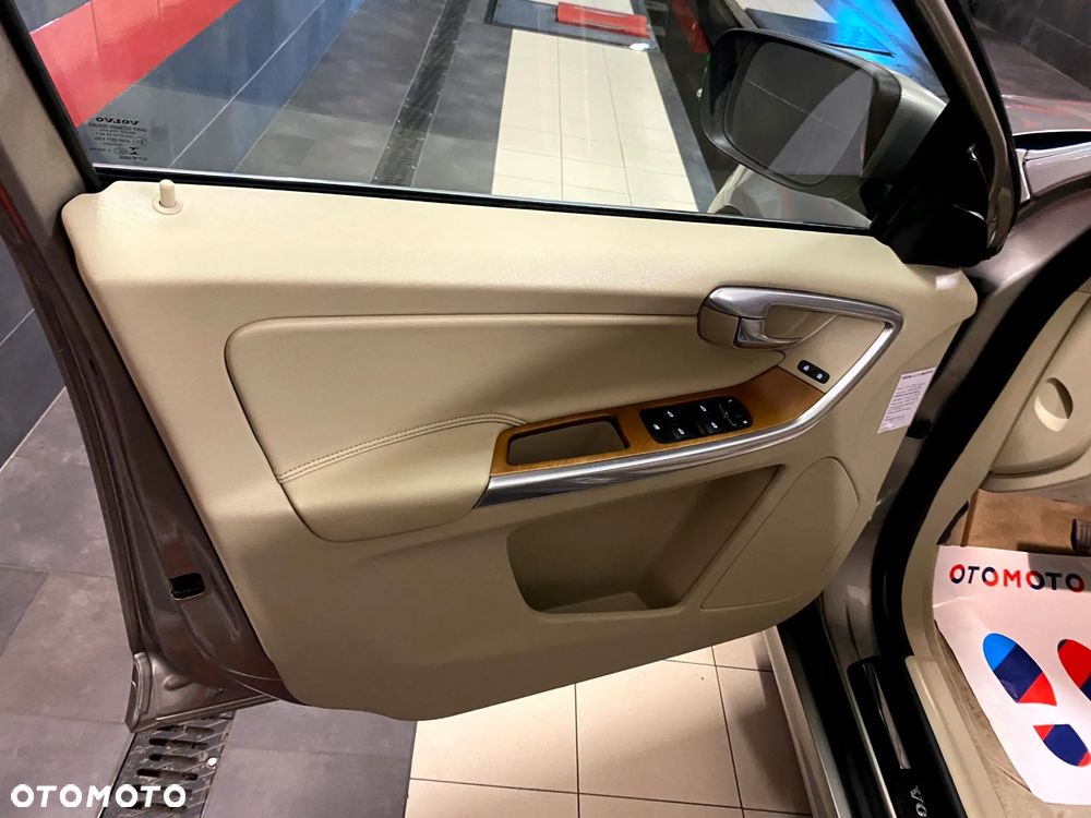 Volvo XC 60 D4 Drive-E Summum - 14