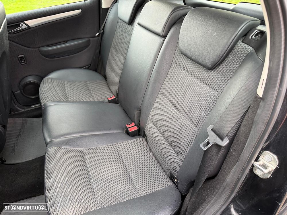 Mercedes-Benz A 160 Avantgarde BlueEfficiency - 16