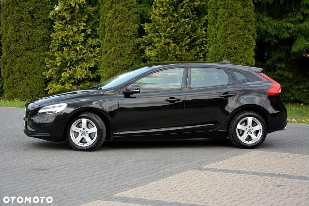 Volvo V40 D2 Drive-E Momentum - 4