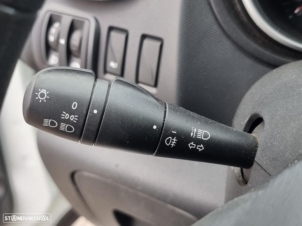 Renault Trafic 2.0 dCi L1H1 - IVA Dedutível - 16
