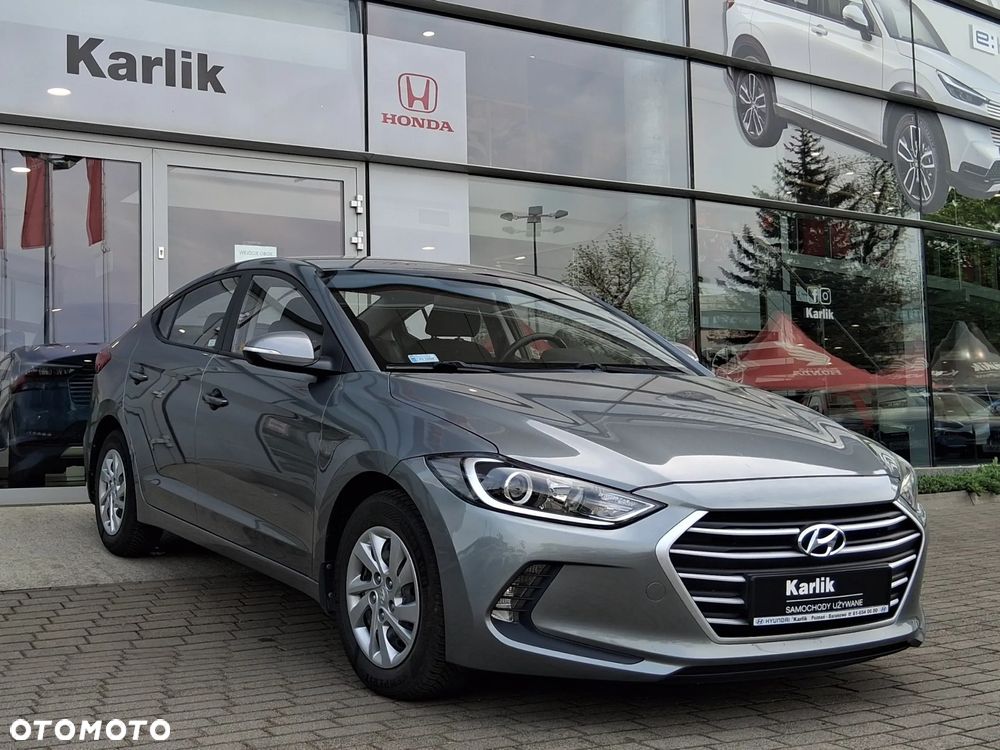 Hyundai Elantra 1.6 Comfort - 1