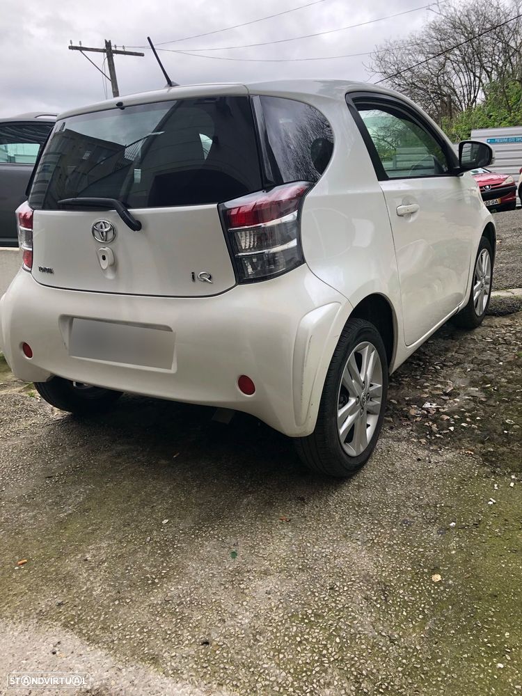 Toyota iQ 1.33 VVT-i - 2
