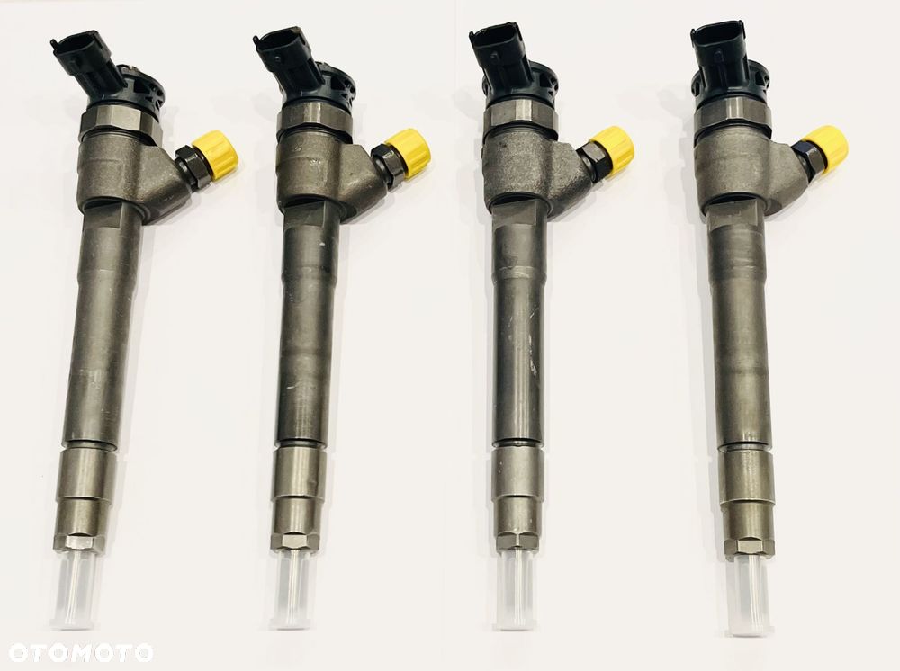 KOMPLET wtryskiwaczy 4SZT 0445110569 HMLGT2183R RENAULT OPEL - 1