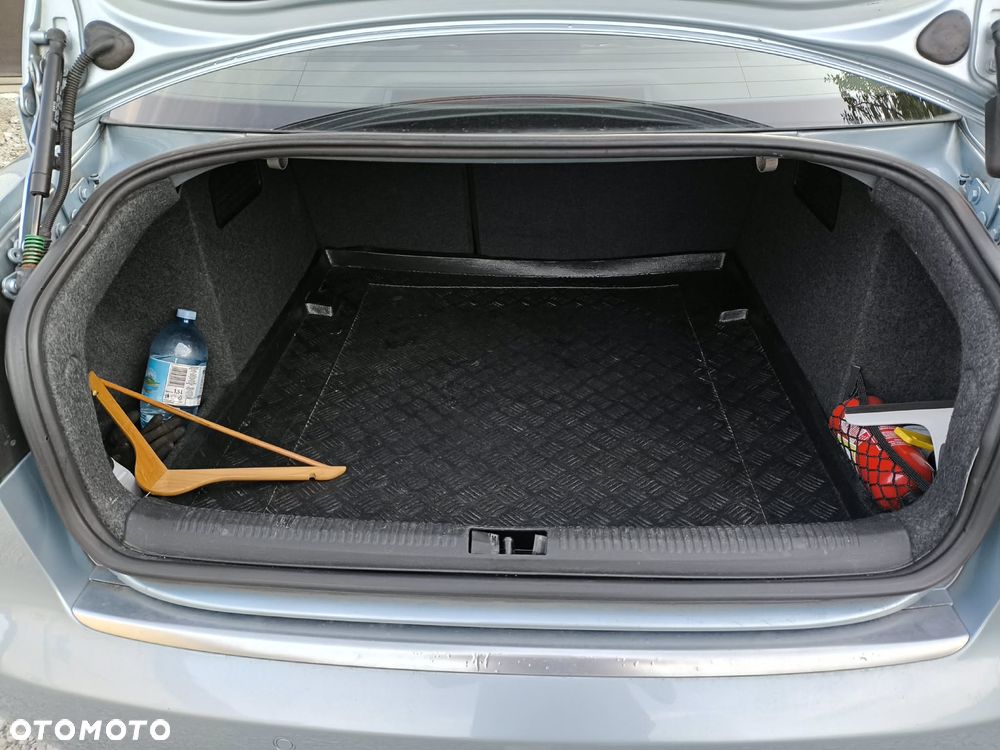 Audi A4 Limousine - 15