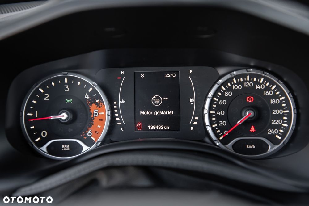 Jeep Renegade - 19