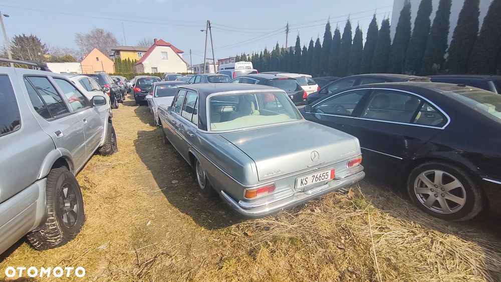 Mercedes-Benz W111 - 5