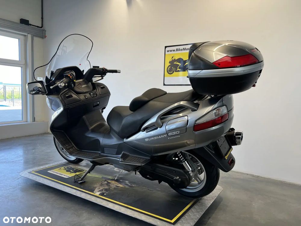 Suzuki Burgman - 5