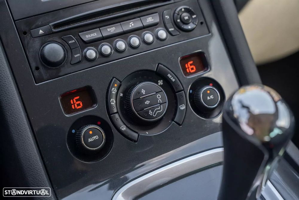 Peugeot 5008 1.6 E-HDi 7L SE Style 2-Tronic - 12