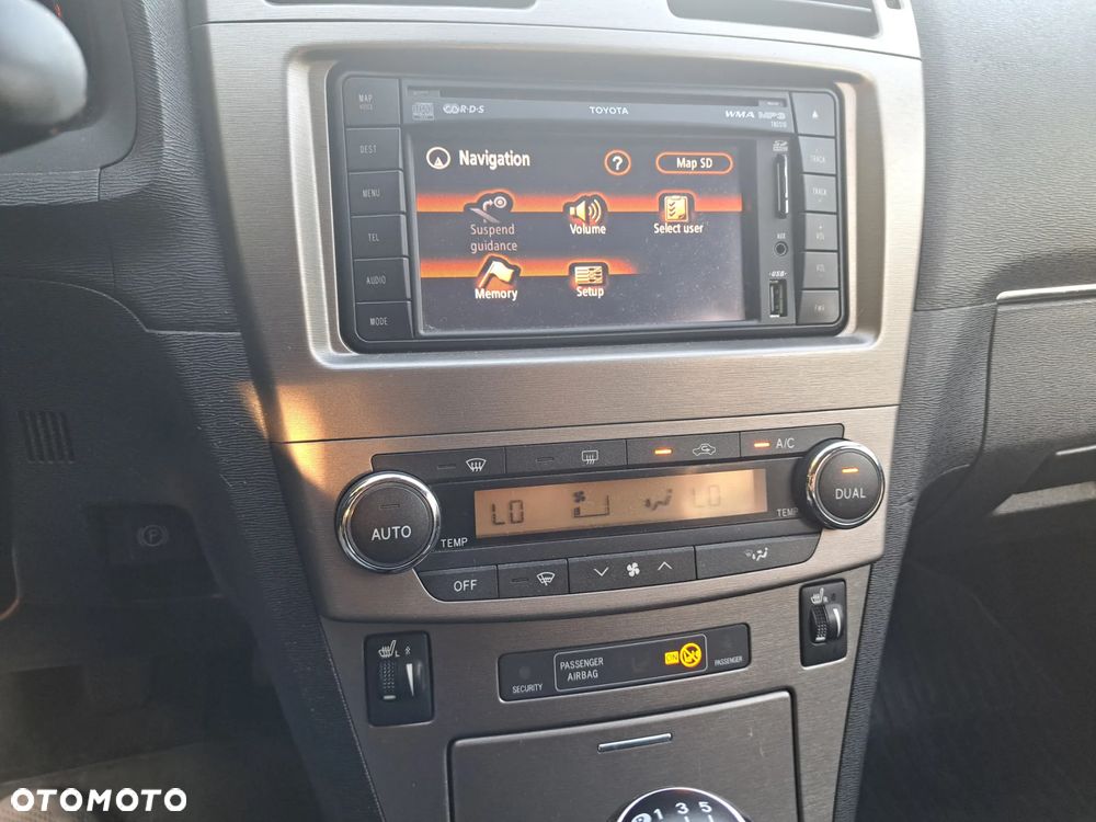Toyota Avensis - 13