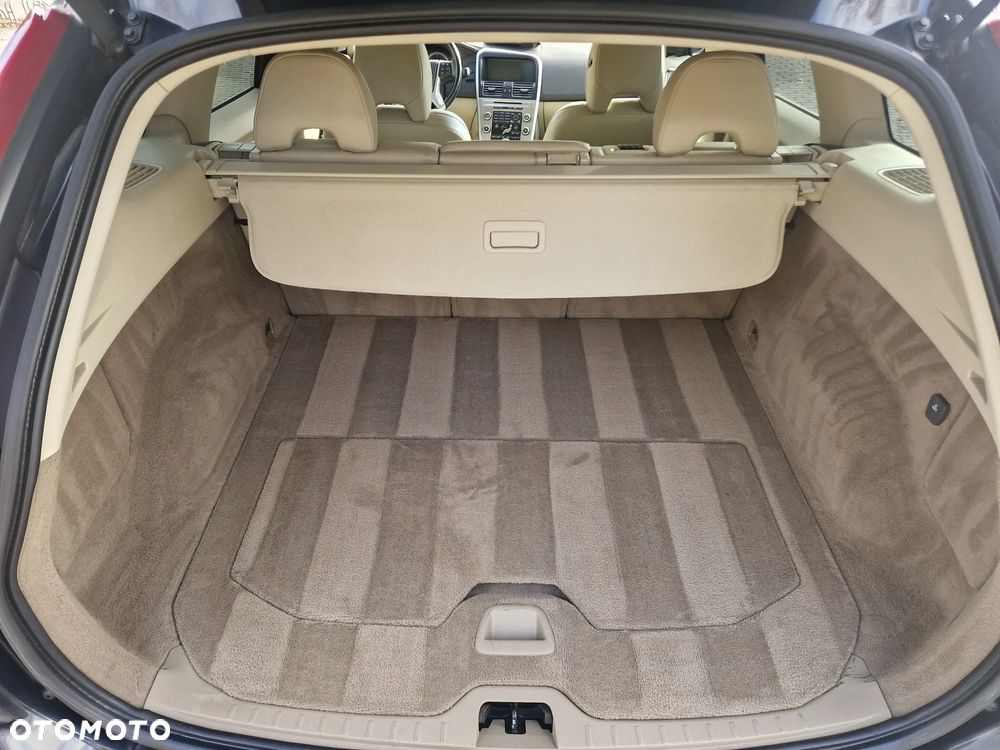 Volvo XC 60 D5 AWD Summum - 13