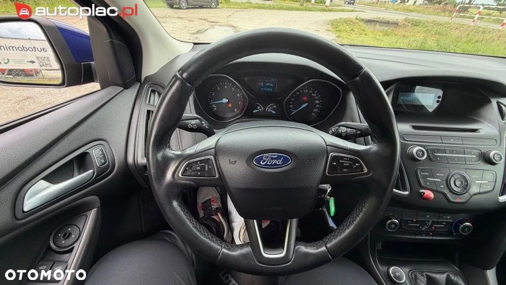Ford Focus - 35