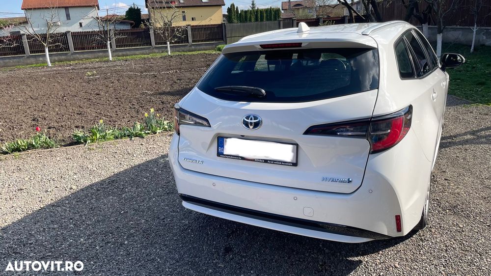 Toyota Corolla 1.8 Hybrid Comfort - 13