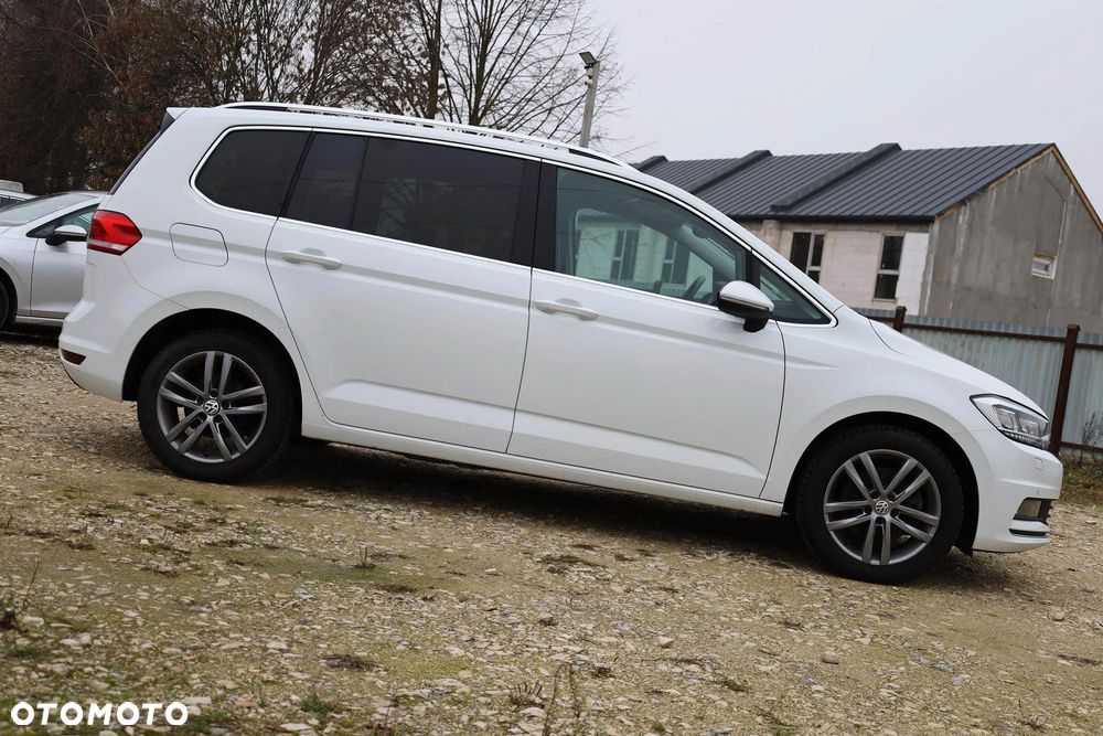 Volkswagen Touran 1.5 TSI EVO Highline DSG - 9
