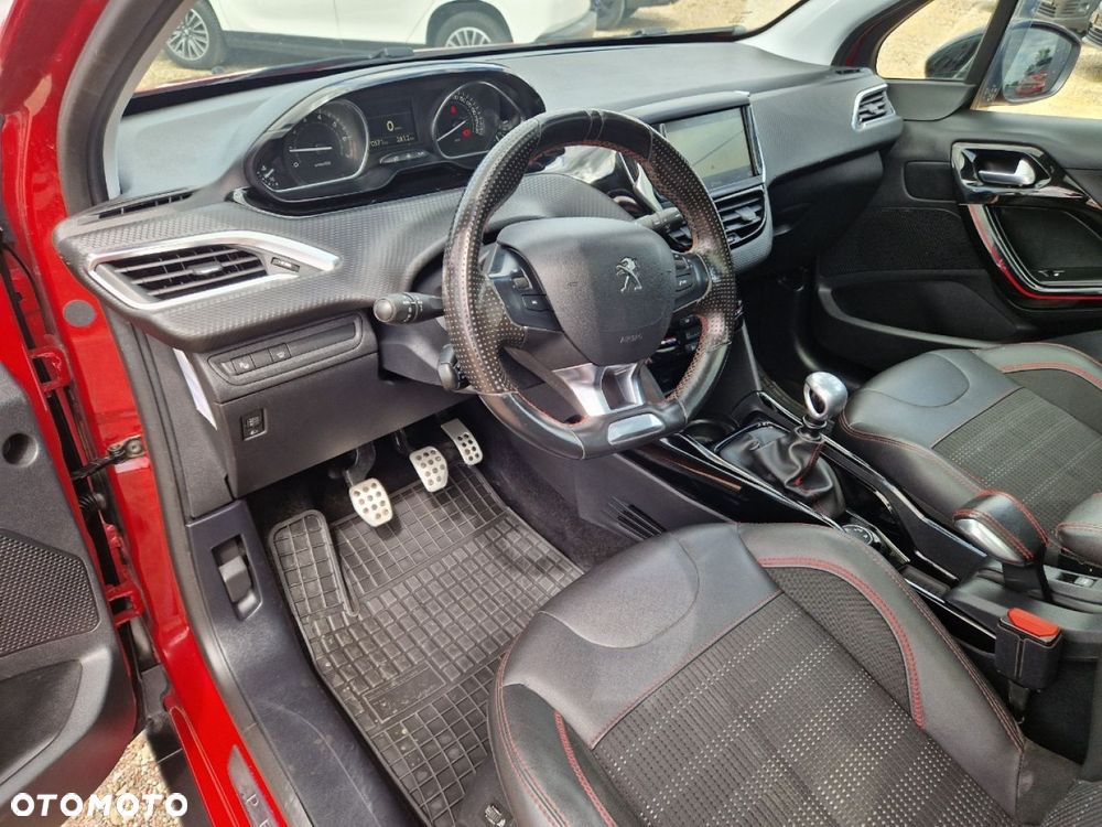 Peugeot 2008 PureTech 130 Stop&Start GT-Line Edition - 6