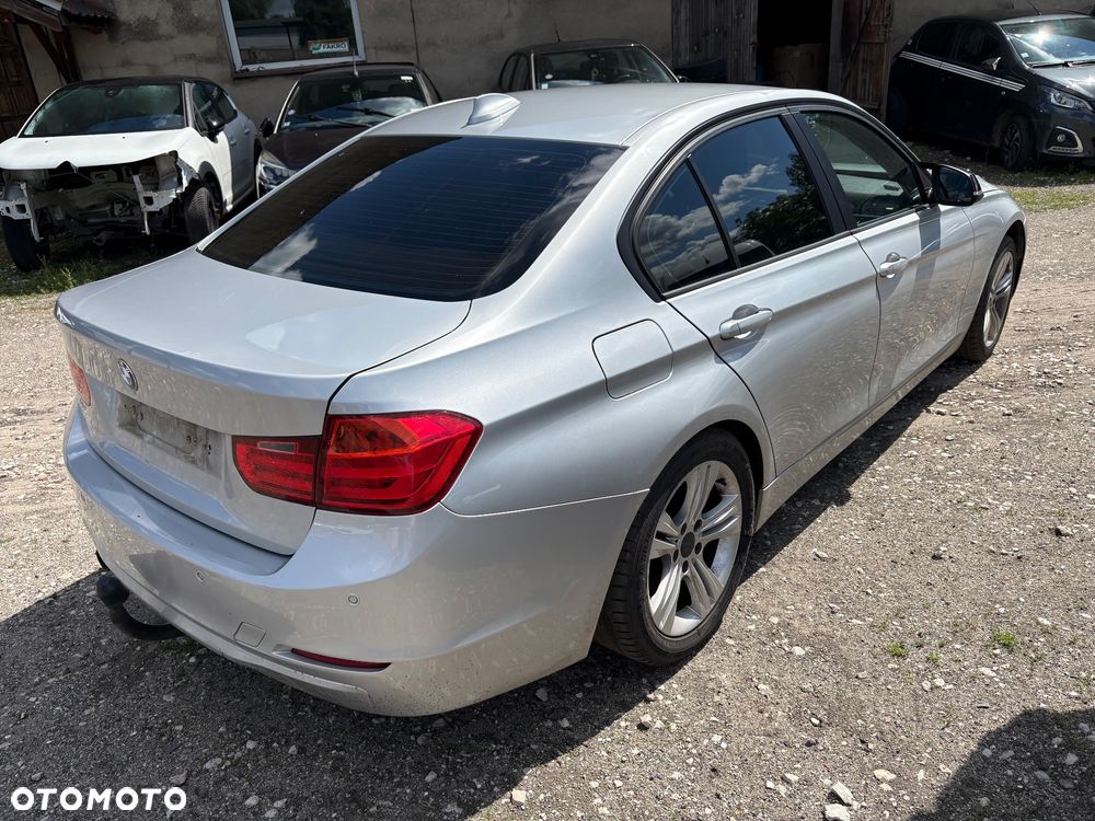 BMW Seria 3 318d Luxury Line - 6