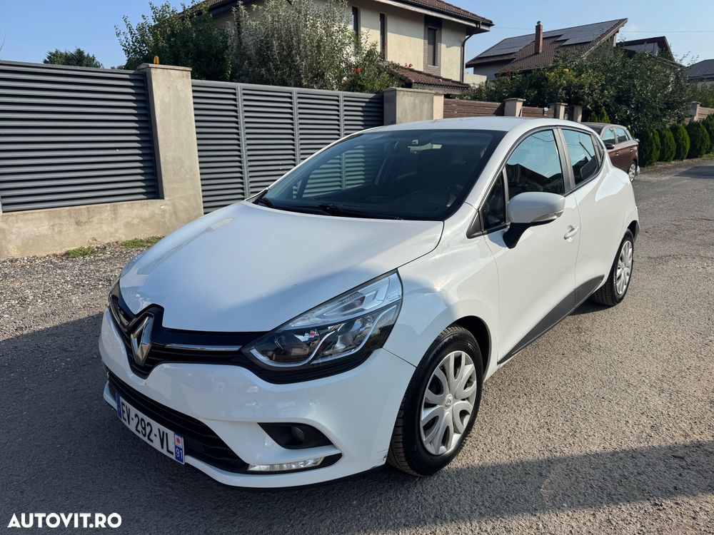 Renault Clio - 1