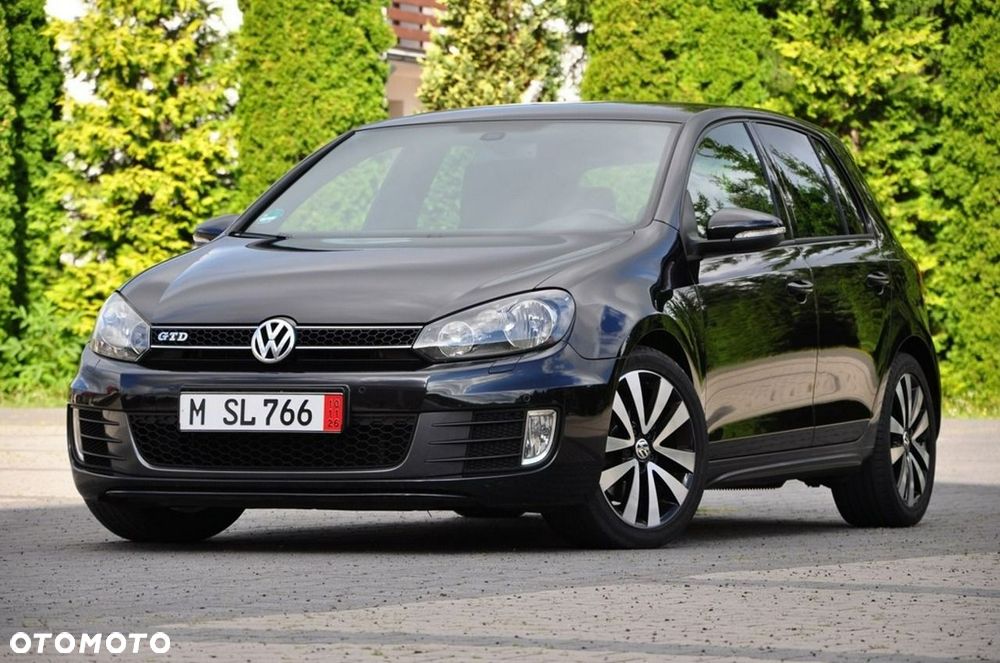 Volkswagen Golf - 5