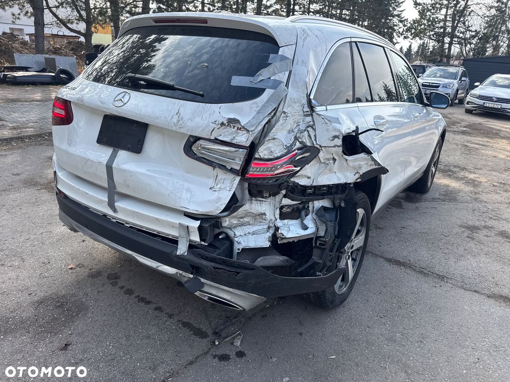 Mercedes-Benz GLC 300 4Matic 9G-TRONIC - 5