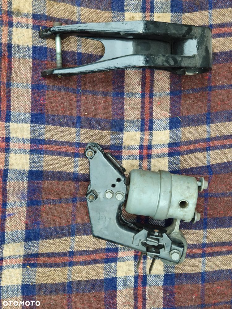 VW T4 Multivan AXG 151PS poduszka skrzyni DÓR - 1