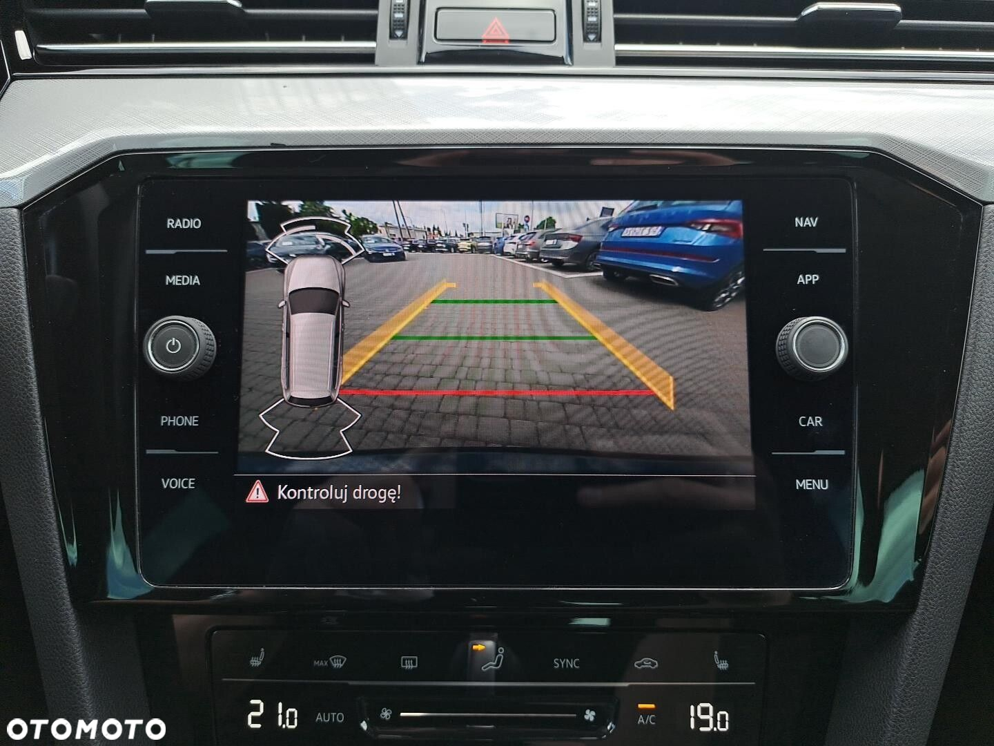 Volkswagen Passat 2.0 TDI Business DSG - 30