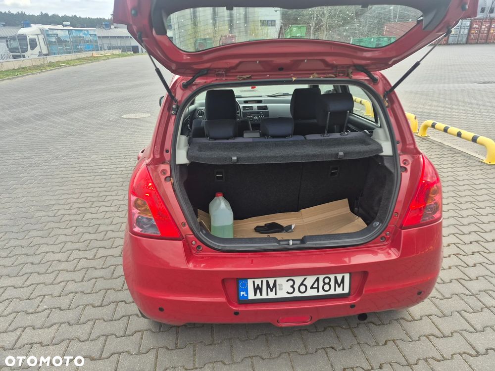 Suzuki Swift 1.3 Club - 9