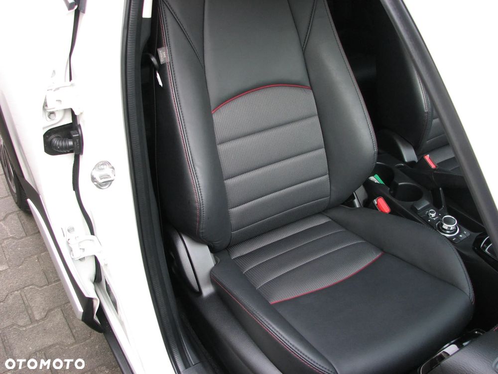 Mazda CX-3 SKYACTIV-G 120 FWD Exclusive-Line - 28