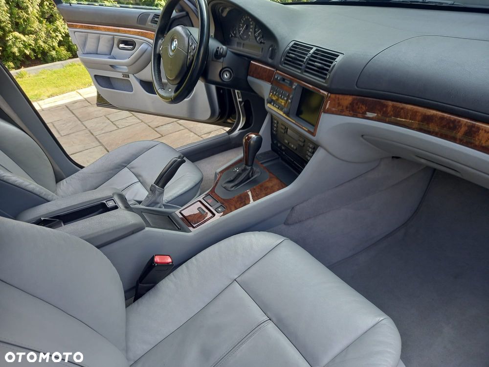 BMW Seria 5 - 19