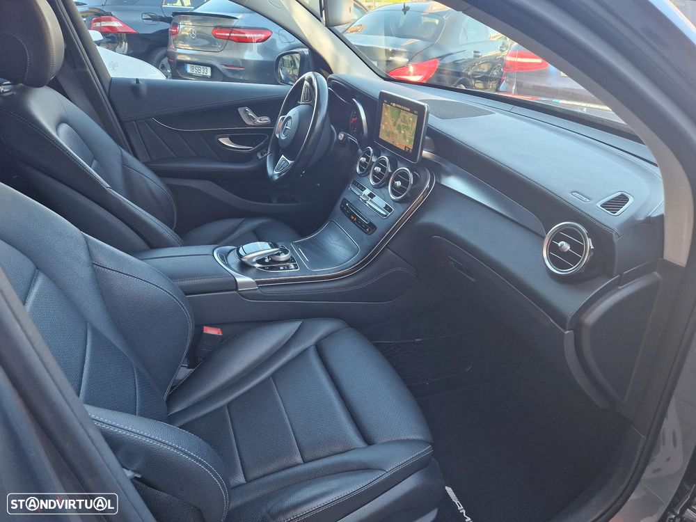 Mercedes-Benz GLC 350 e 4Matic 7G-TRONIC AMG Line - 12
