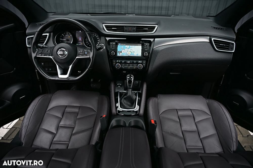 Nissan Qashqai 1.6 DCI Xtronic TEKNA+ - 29
